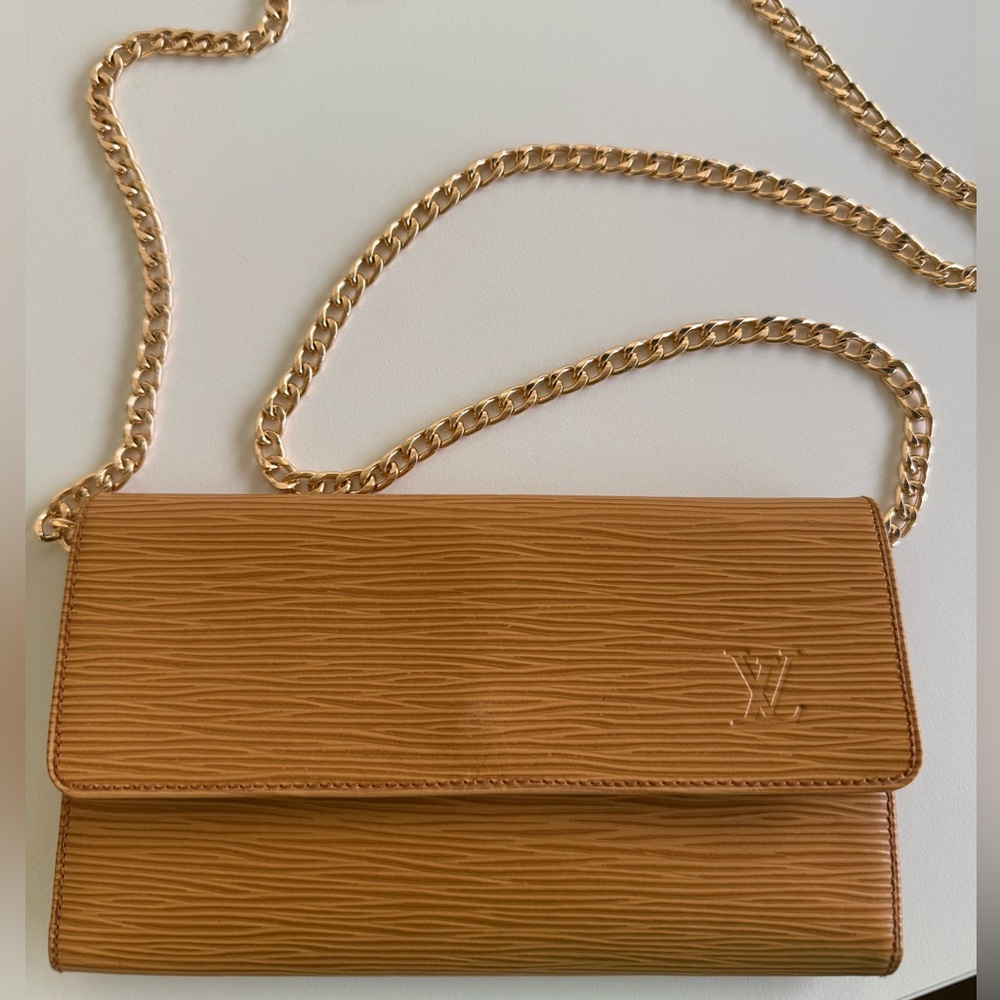 Louis Vuitton Tan Epi Leather Chain Wallet